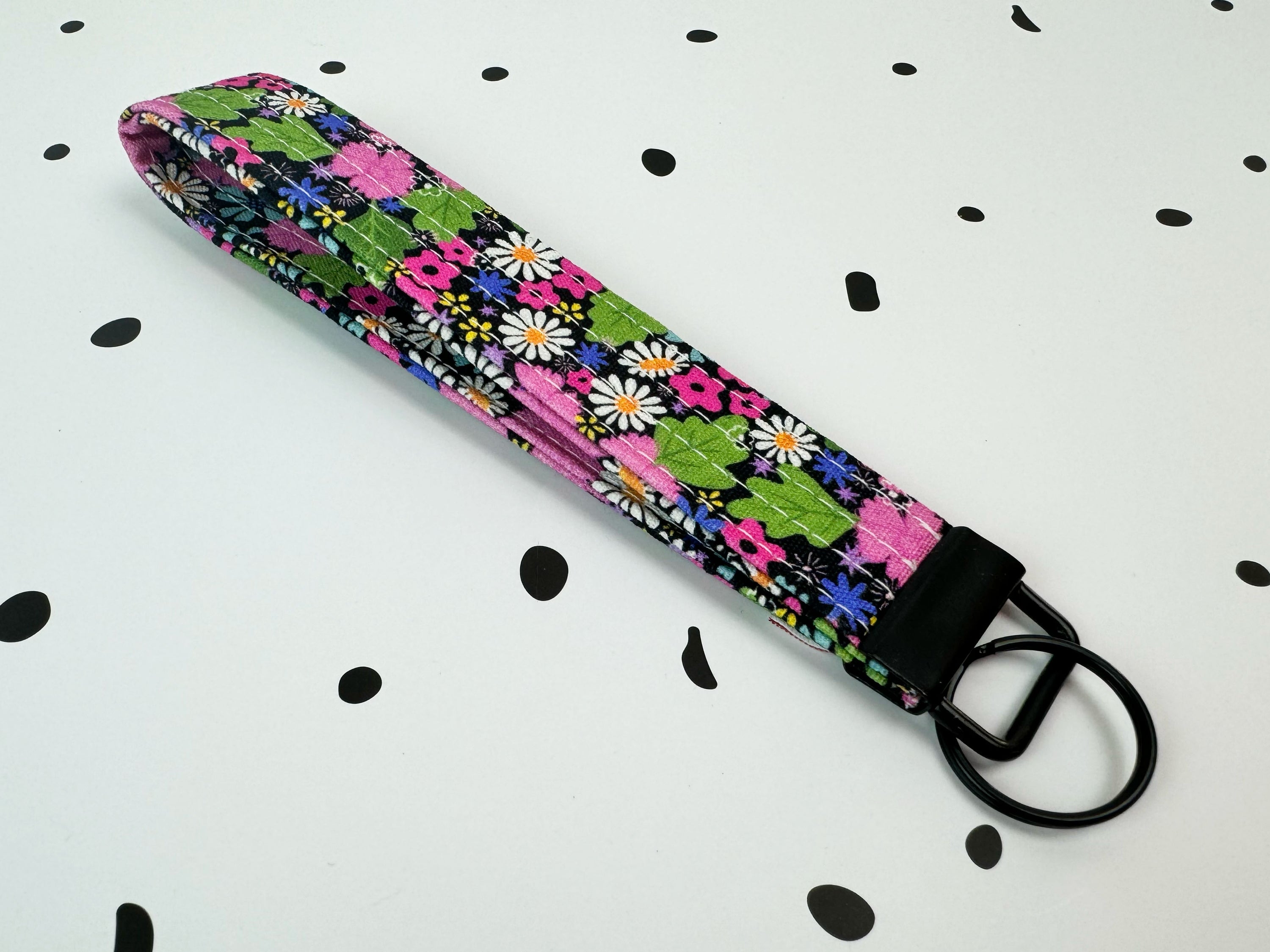 Key Fobs/Wristlet: Ava Florals