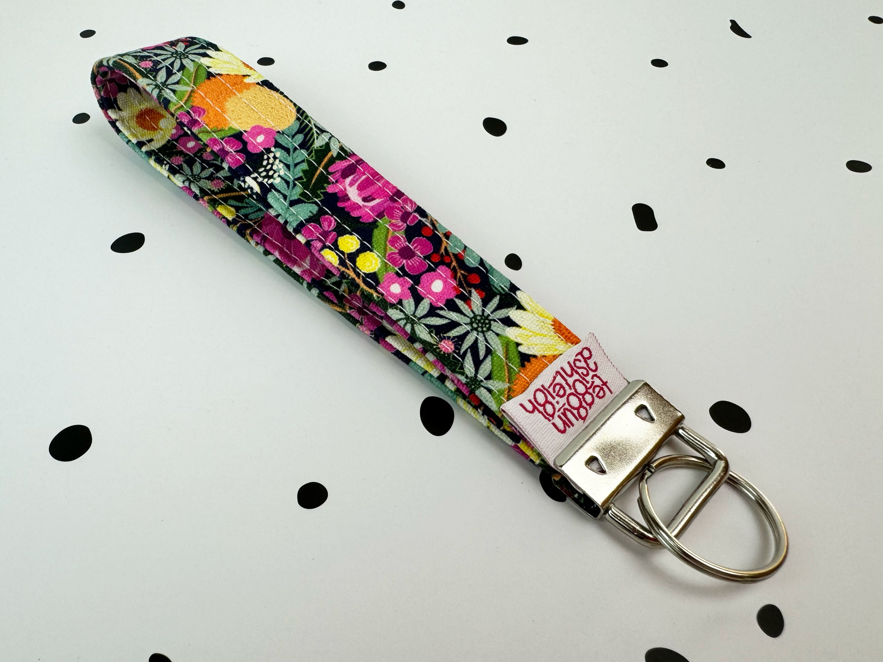 Key Fobs/Wristlet: Hannah Florals