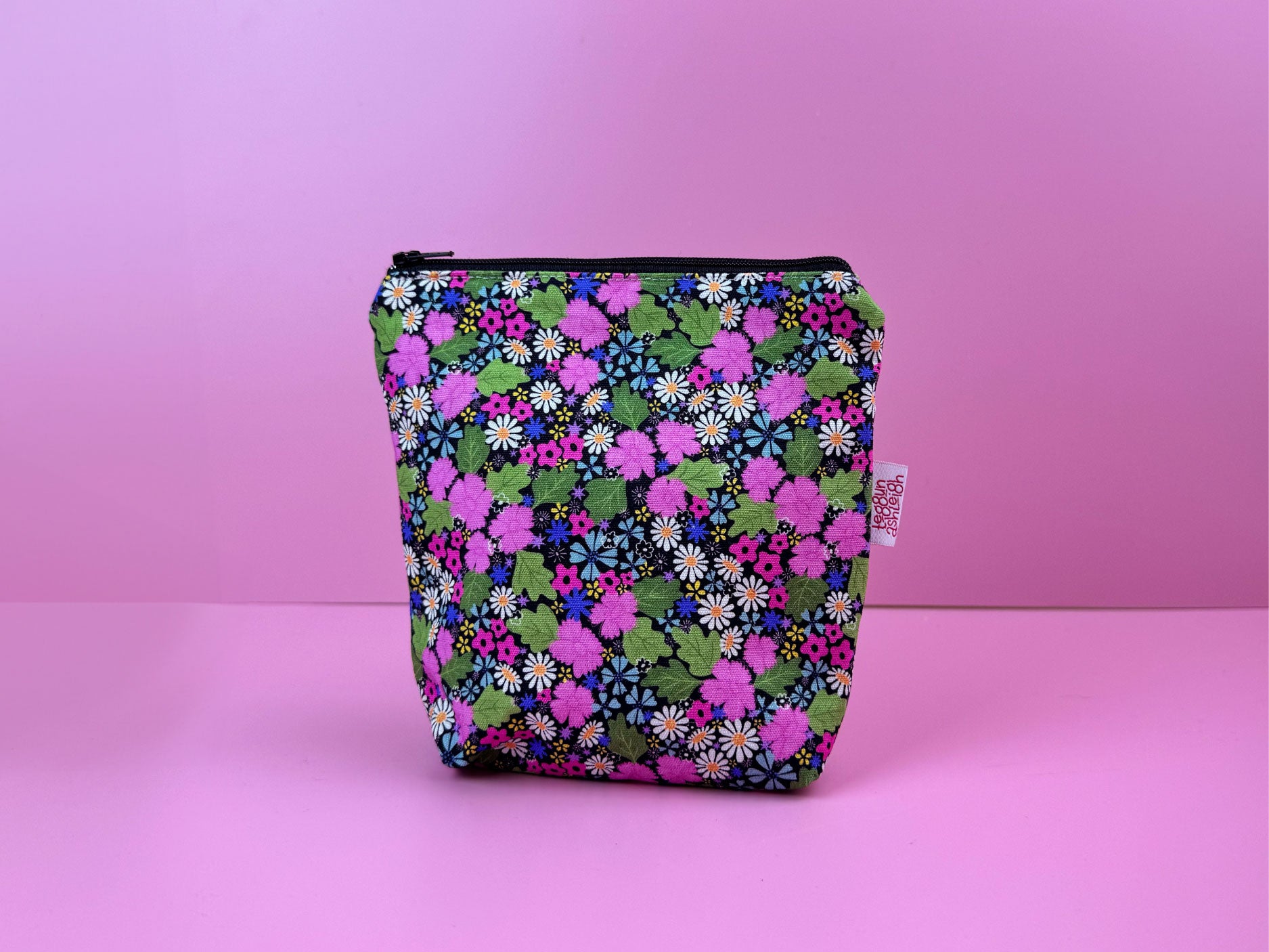 Small Zipper Pouch: Ava Florals