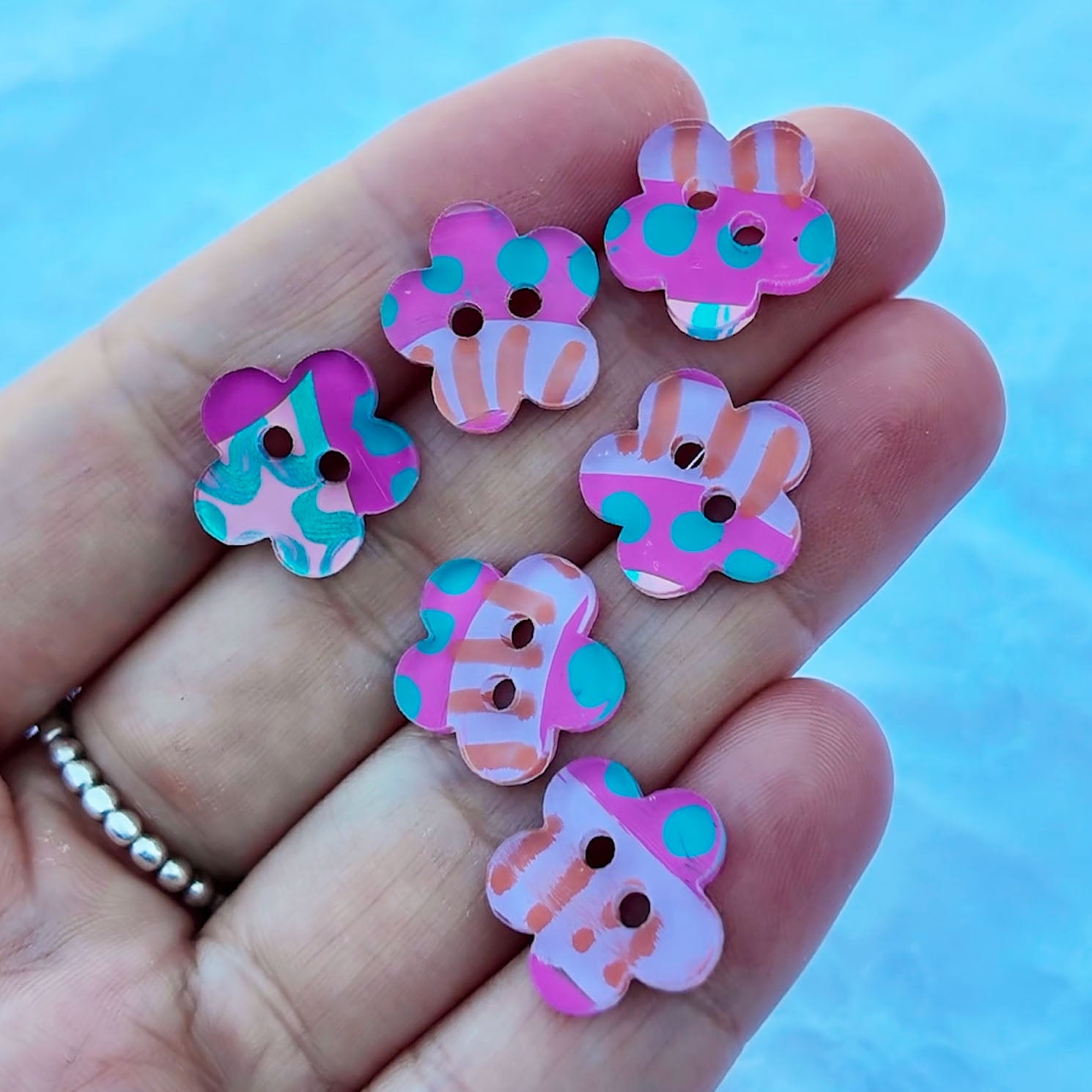 010 - 15mm Flower Cut Buttons - Hand Painted