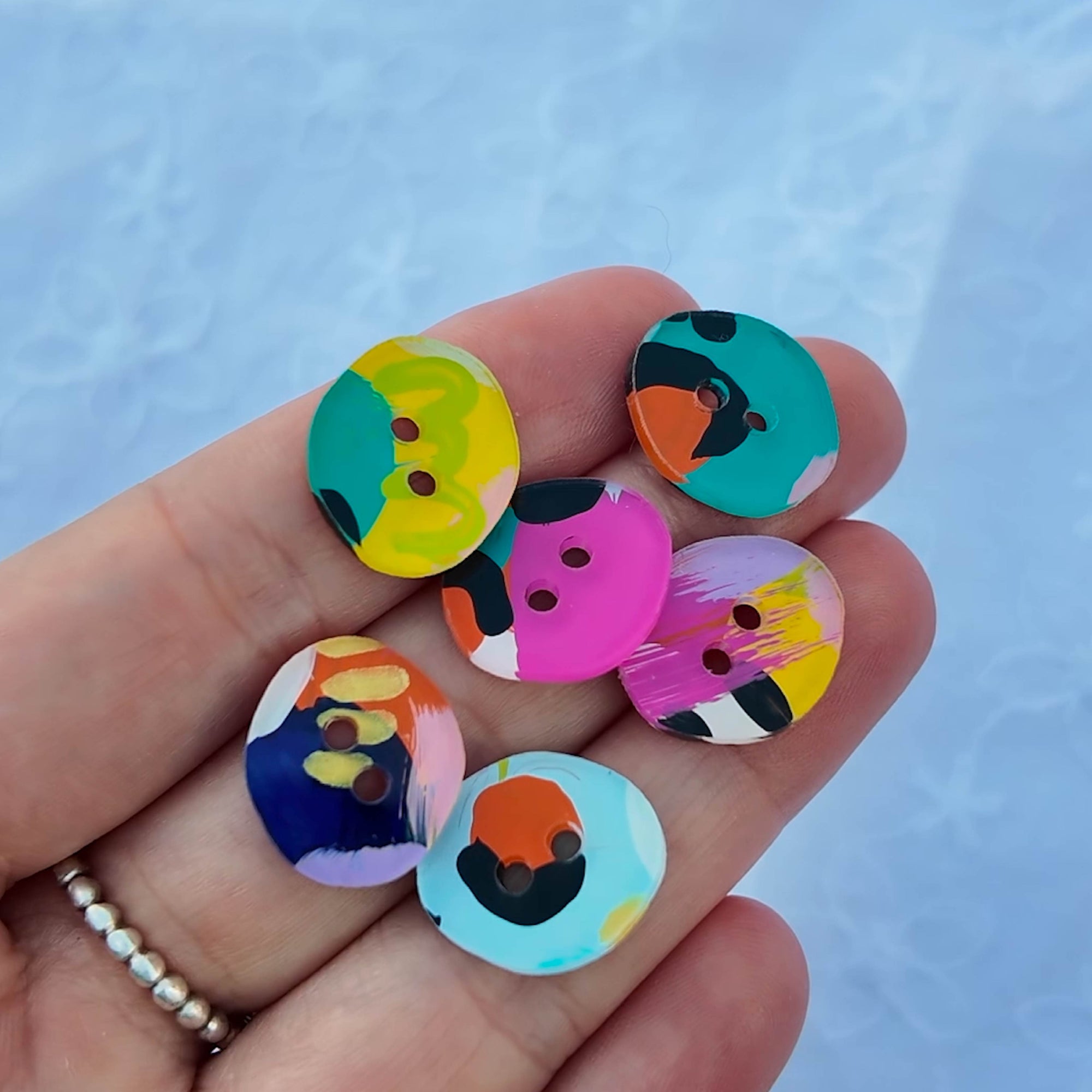 060 - 15mm Oblong Cut Buttons - Hand Painted