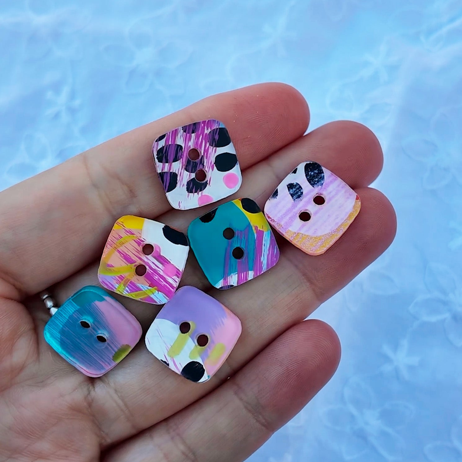 055 - 15mm Square Cut Buttons - Hand Painted